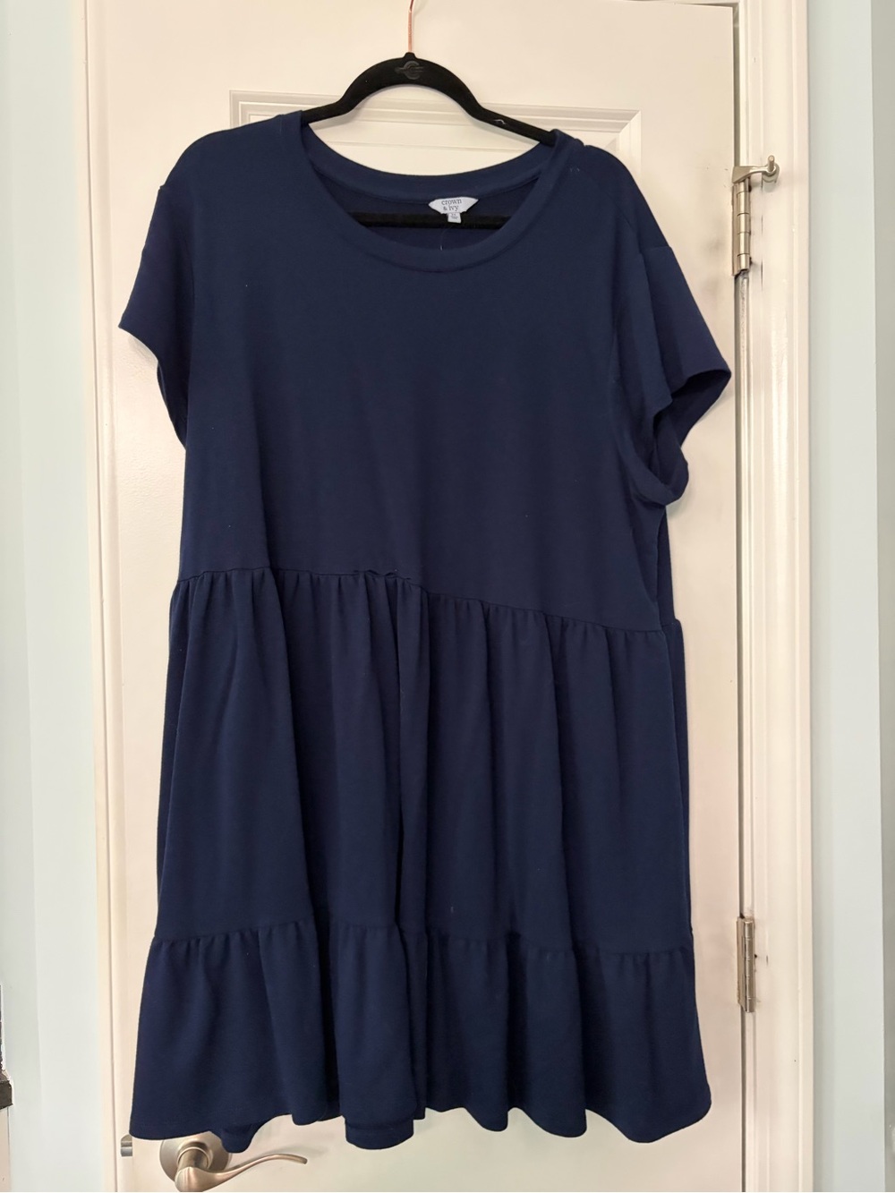 crown & ivy Navy Short Sleeve Tiered Dress